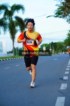 Runner Photo 2322860