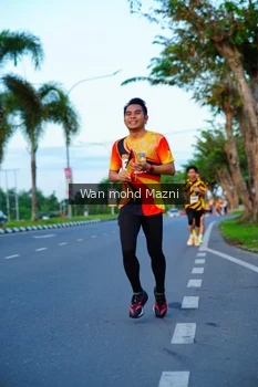 Runner Photo 2322946