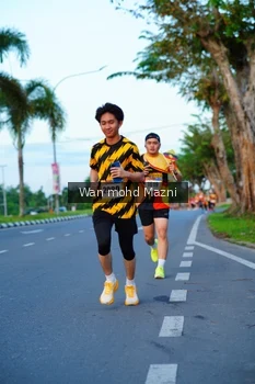 Runner Photo 2322965