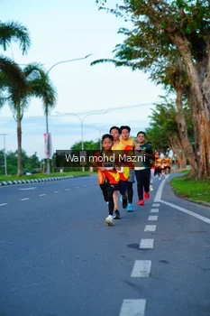 Runner Photo 2322984