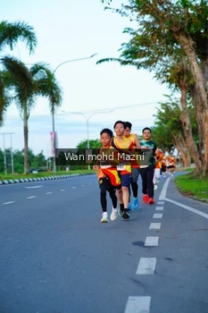 Runner Photo 2322990