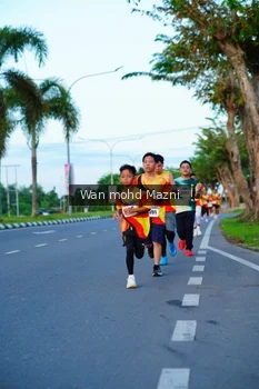 Runner Photo 2322991