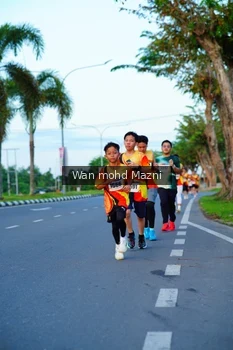 Runner Photo 2322993