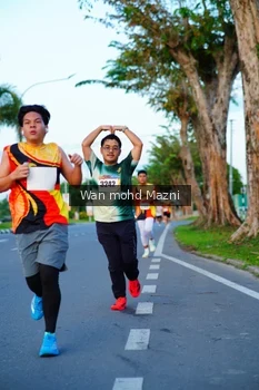 Runner Photo 2323004
