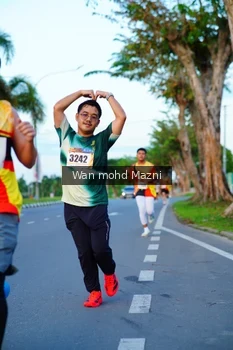 Runner Photo 2323019
