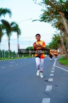 Runner Photo 2323023