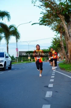 Runner Photo 2323032