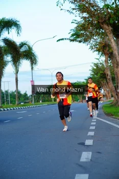 Runner Photo 2323040