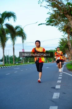 Runner Photo 2323046