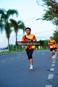 Runner Photo 2323057