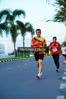 Runner Photo 2323070