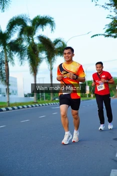 Runner Photo 2323076