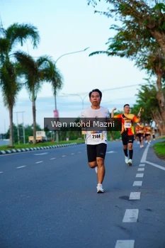 Runner Photo 2323087