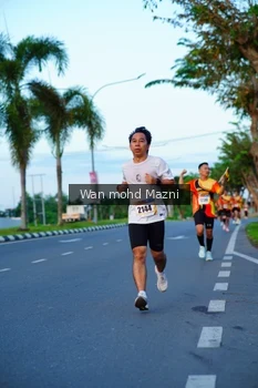 Runner Photo 2323091