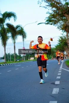 Runner Photo 2323111