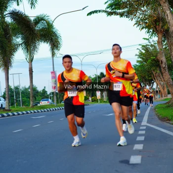 Runner Photo 2323169