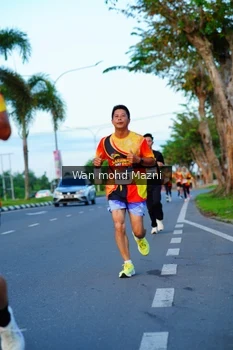 Runner Photo 2323192
