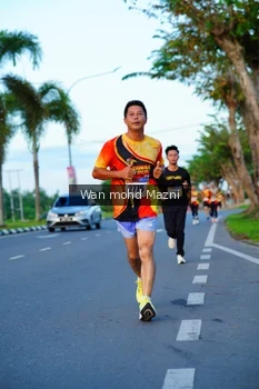 Runner Photo 2323196