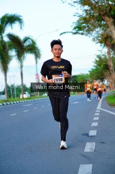Runner Photo 2323208