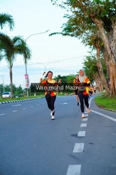 Runner Photo 2323235