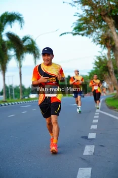 Runner Photo 2323322