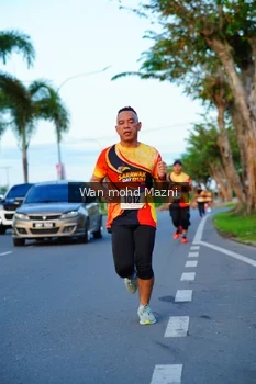 Runner Photo 2323346
