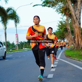Runner Photo 2323596