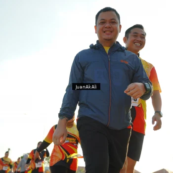 Runner Photo 2324027