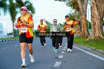 Runner Photo 2324365