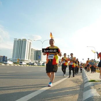 Runner Photo 2325834