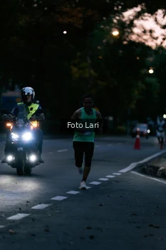 Runner Photo 2328540