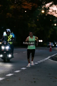 Runner Photo 2328553