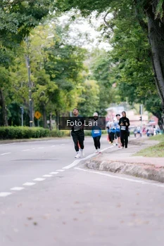Runner Photo 2328911