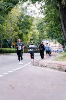 Runner Photo 2328915