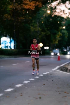 Runner Photo 2329002