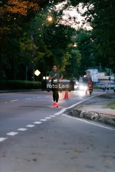 Runner Photo 2329101