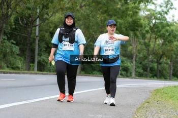 Runner Photo 2333002