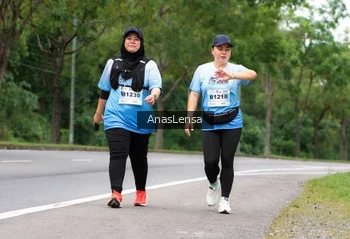 Runner Photo 2333003
