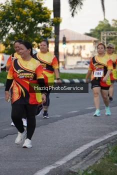 Runner Photo 2333340