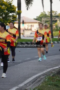 Runner Photo 2333341