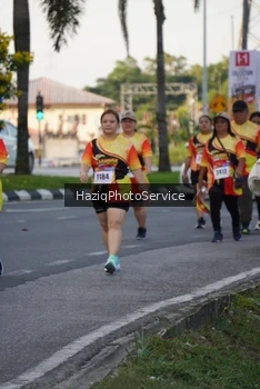 Runner Photo 2333343