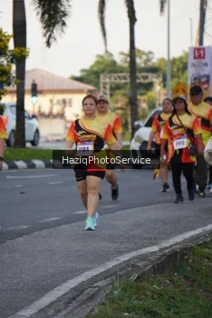 Runner Photo 2333344