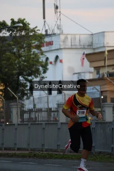 Runner Photo 2333489