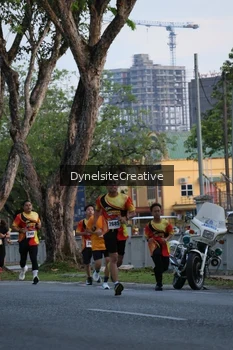 Runner Photo 2333494