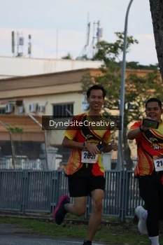 Runner Photo 2333504