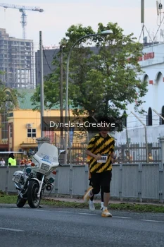 Runner Photo 2333517