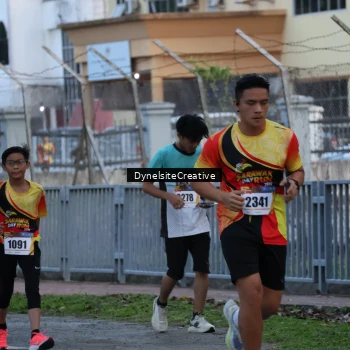 Runner Photo 2333531