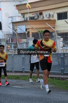 Runner Photo 2333532