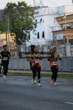 Runner Photo 2333535