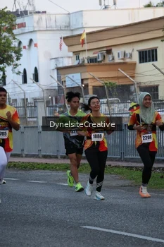 Runner Photo 2333539